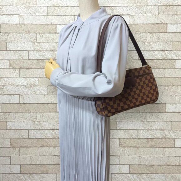 LOUIS VUITTON Shoulder Bag N51129 Damier canvas Damier Aubagne used - Picture 2 of 11